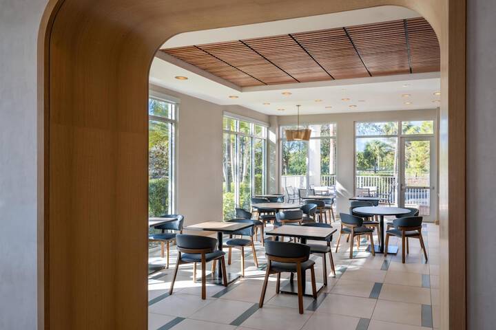 Hyatt Place Fort Myers Estero