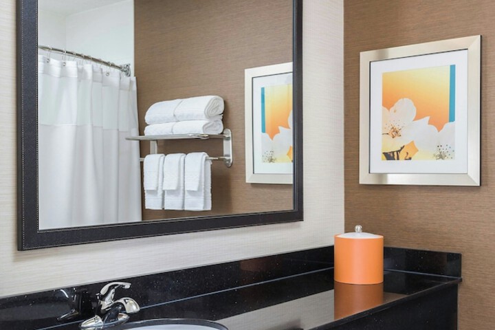 Fairfield Inn & Suites Mansfield Ontario