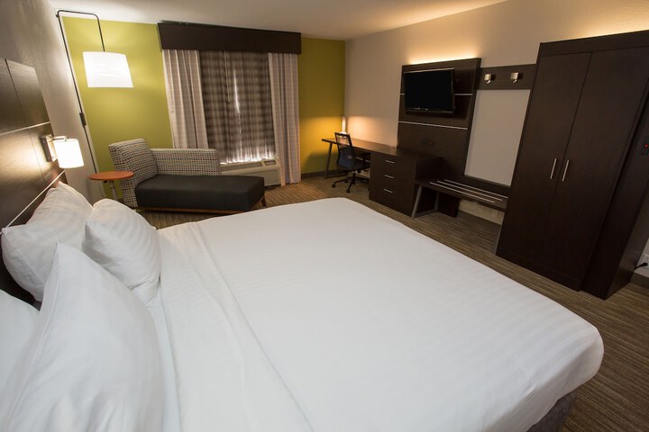 Room 54 of 75