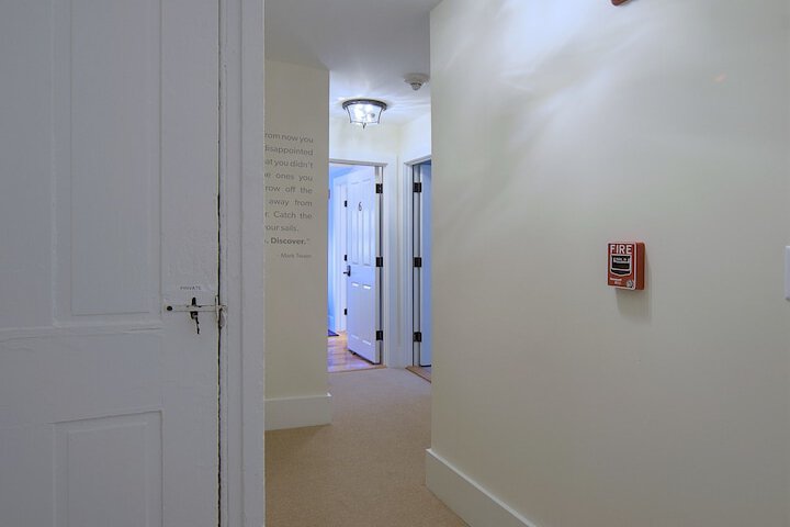 Ballroom/Hall 63 of 64