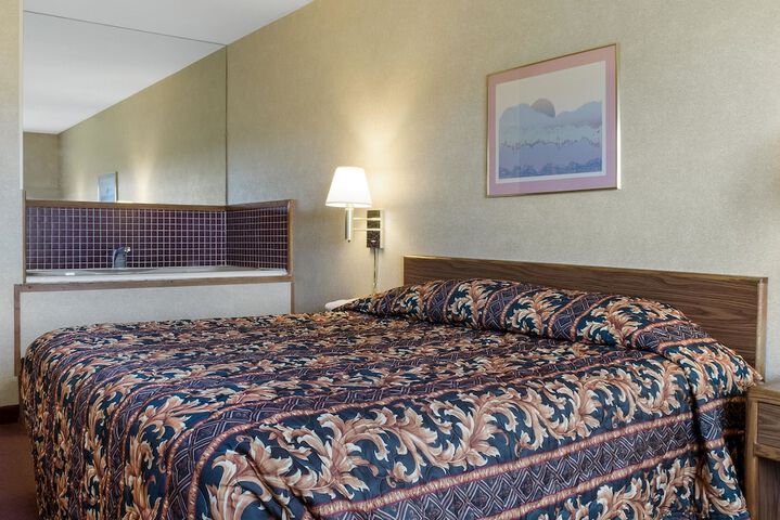 Room 15 of 42
