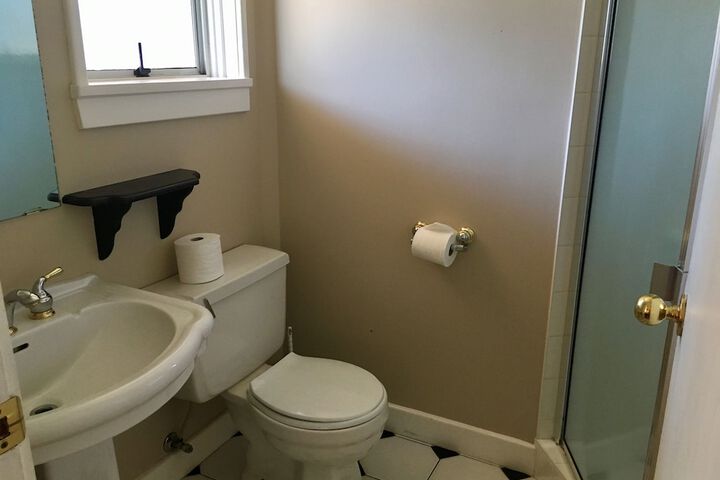 Room 30 of 73
