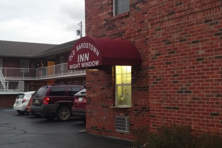 Old Bardstown Inn