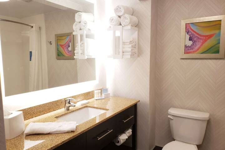 Room 16 of 26