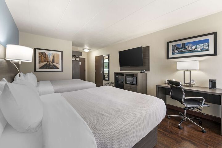 Room 10 of 29