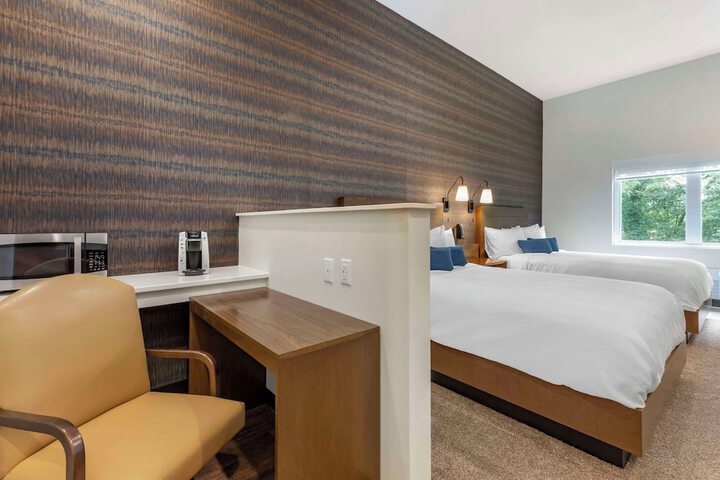 Room 21 of 48