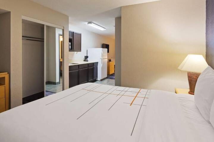Room 14 of 29