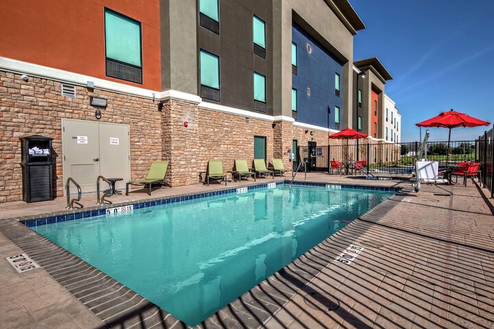 Pool 3 of 32