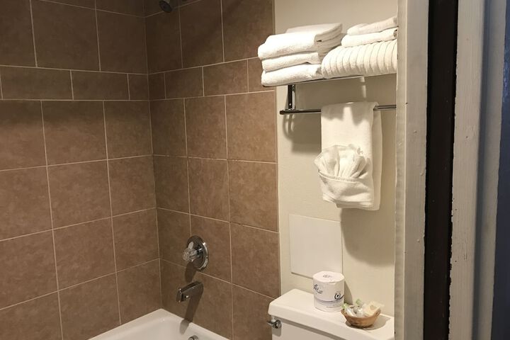 Room 40 of 68