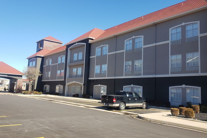 Hotel 4 of 27