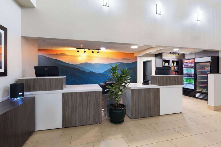 La Quinta Inn & Suites by Wyndham Sevierville / Kodak