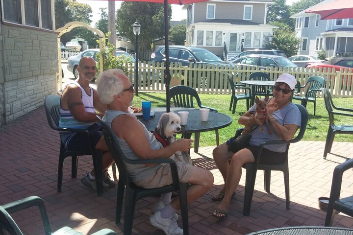 Island Guest House B & B