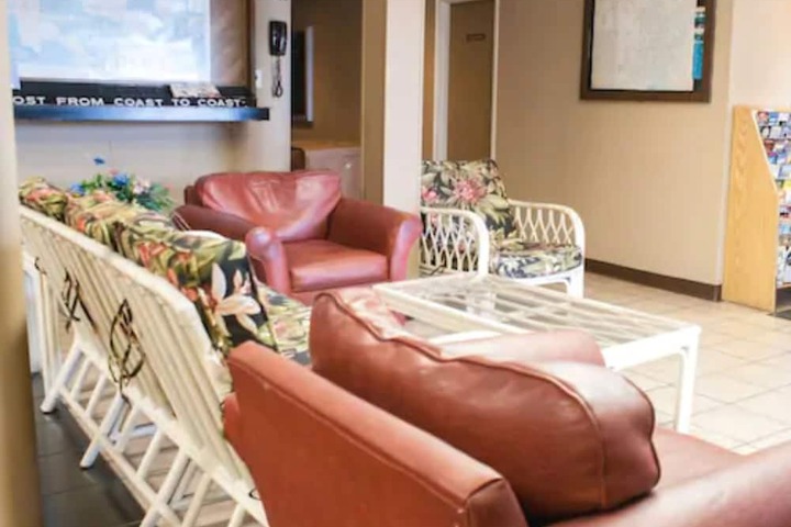 Hotel Interior 11 of 43