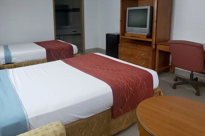 Room 14 of 24