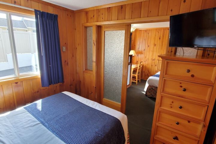 Room 46 of 145