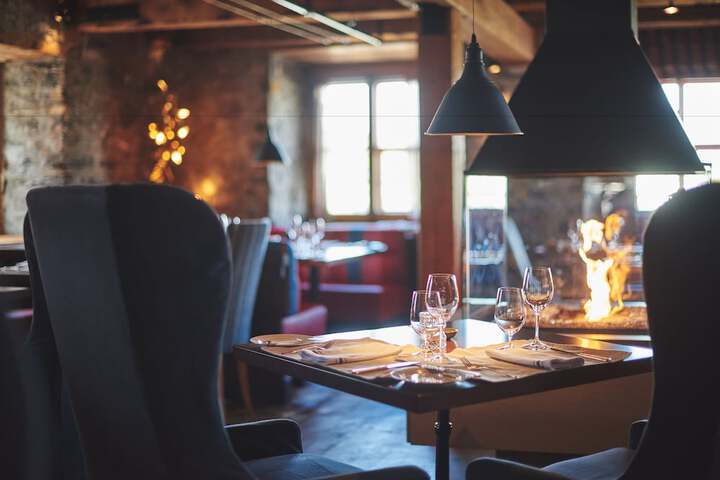 Dining 105 of 149