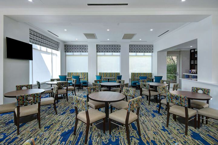 Hilton Garden Inn Detroit Metro Airport