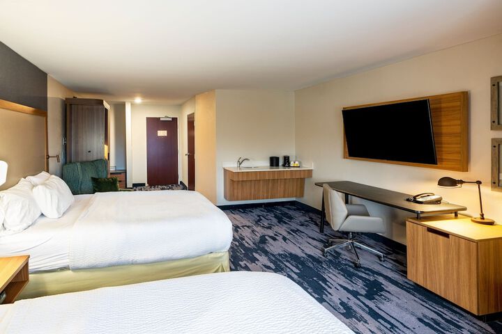 Room 8 of 17