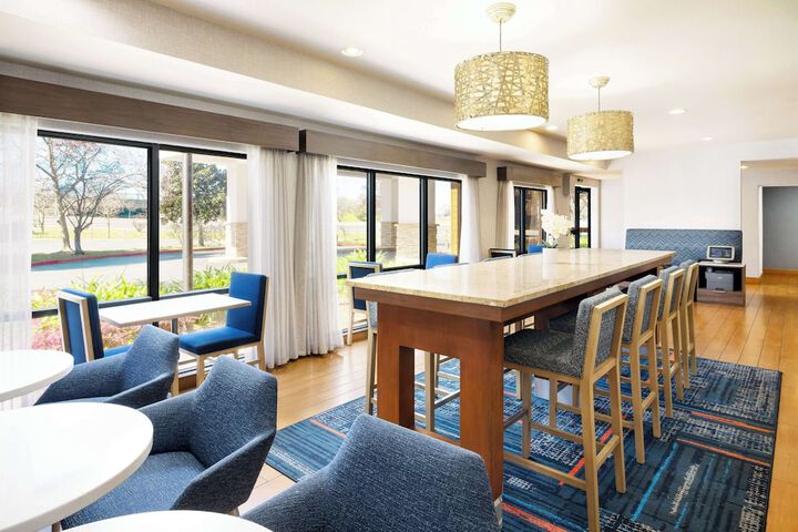 Hampton Inn Sacramento / Rancho Cordova