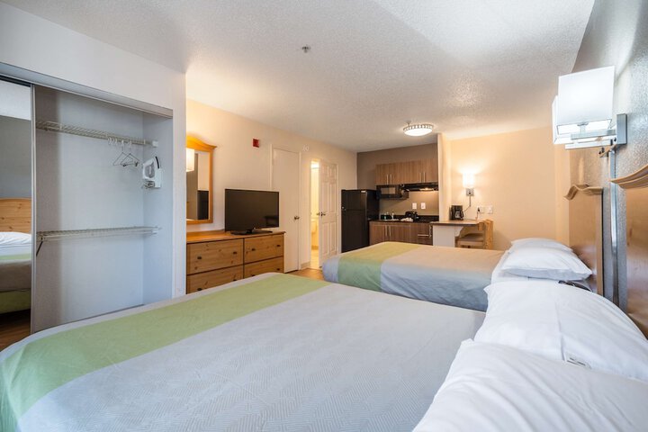 Room 14 of 15