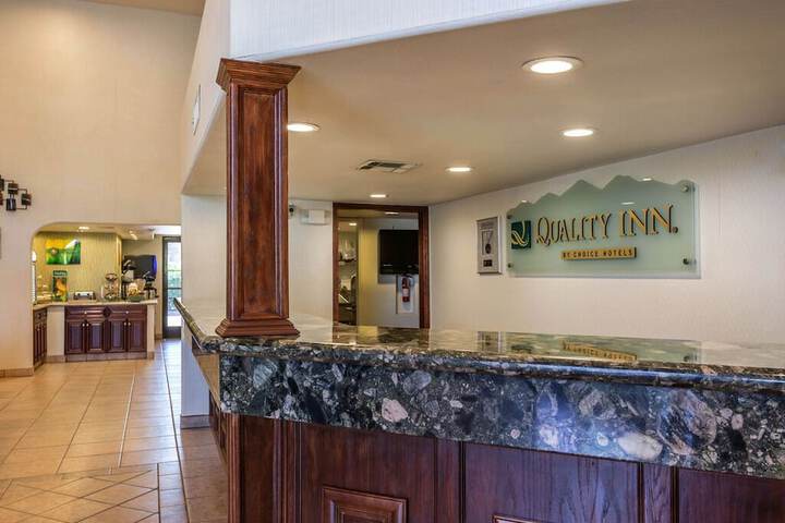 Hotel Interior 17 of 60