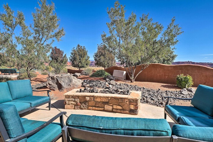 Utah Home w / Pool & Hot Tub Access Mtn Views!