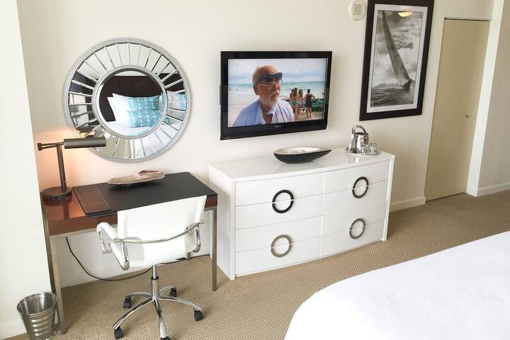 Room 15 of 46
