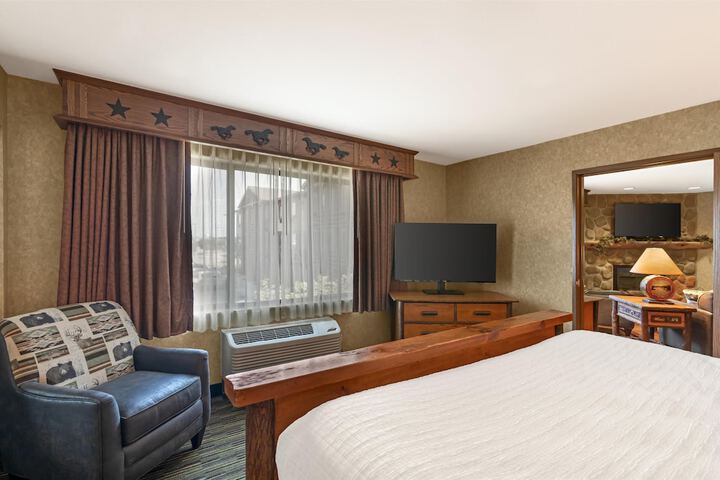 Best Western Plus Kelly Inn & Suites