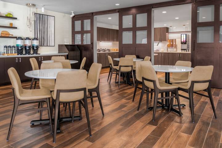 Breakfast/Coffee Service 48 of 55