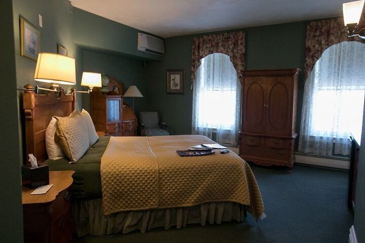 Room 14 of 29