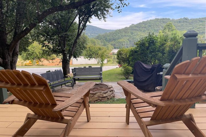 Mountain Aire Cottages Inn & Glamping