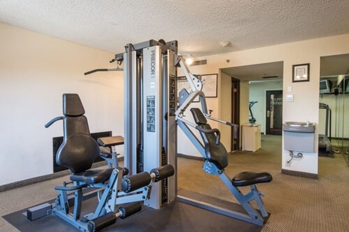 MCM Elegante Suites Abilene