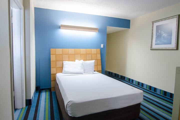 Room 26 of 37