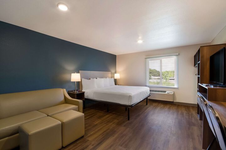 Room 28 of 29