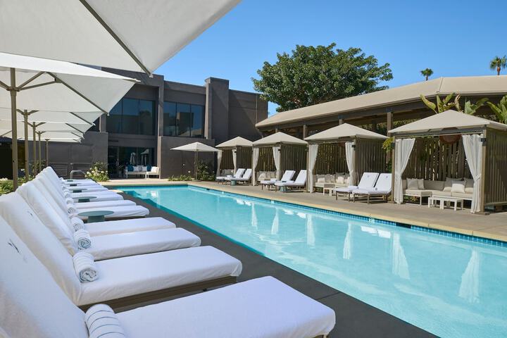 VEA Newport Beach a Marriott Resort & Spa