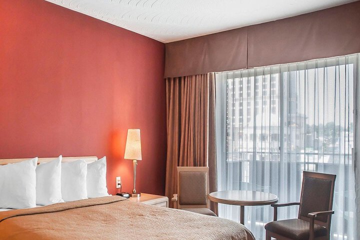 Quality Hotel Fallsview Cascade