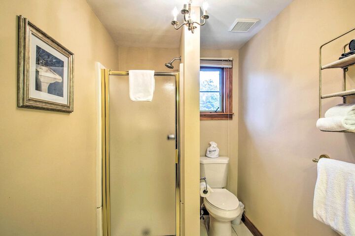 Beautiful Carriage House in Downtown Jackson!