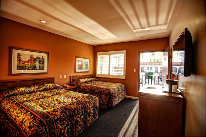 Room 16 of 33