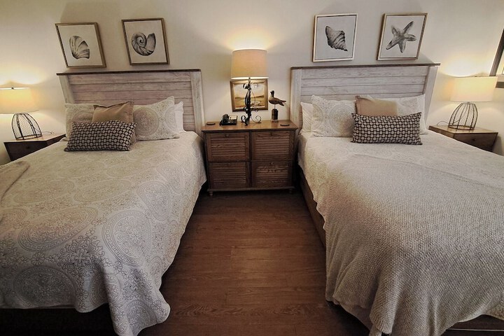 Saint Simons Inn by the Lighthouse