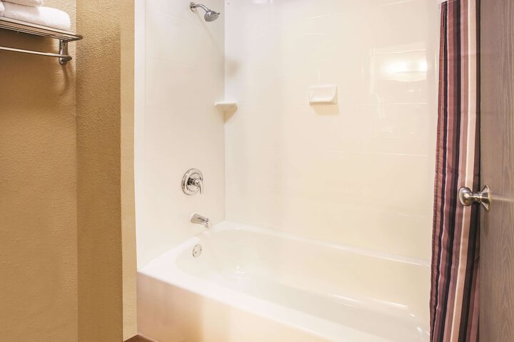 Room 15 of 31
