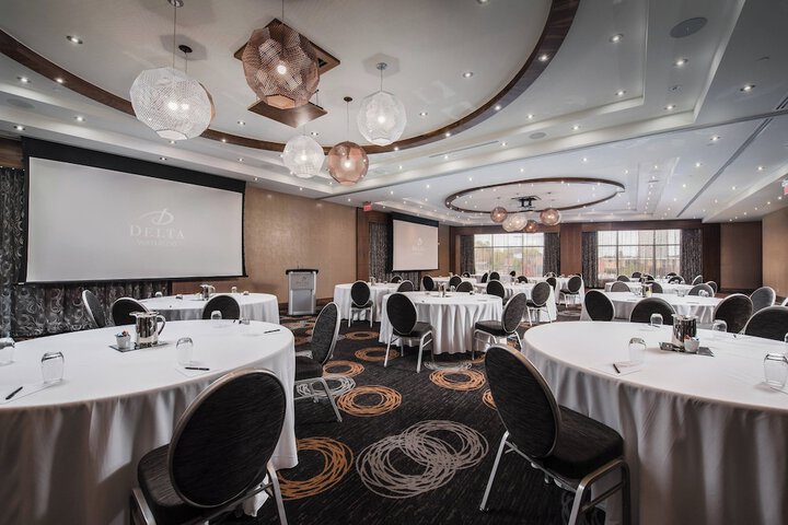 Delta Hotels by Marriott Waterloo