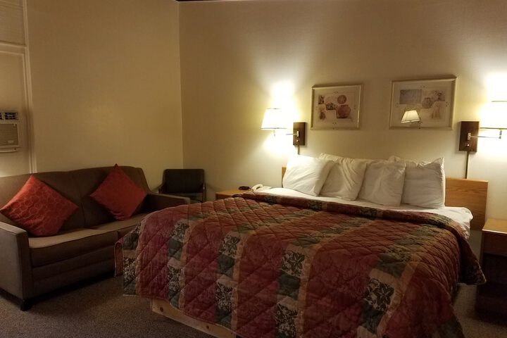 Room 18 of 30