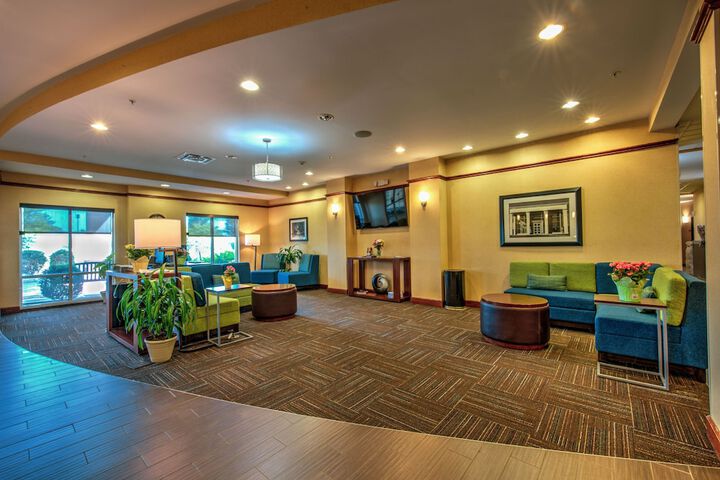 Comfort Suites Urbana Champaign University Area