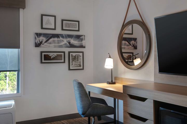 Hampton Inn Anderson / Alliance Business Park