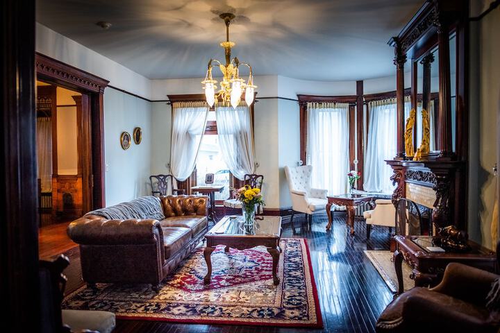 The Gage Mansion B & B