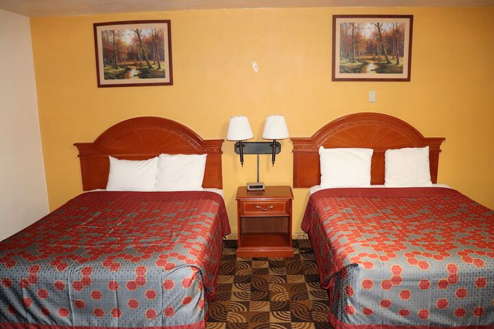 Room 35 of 48