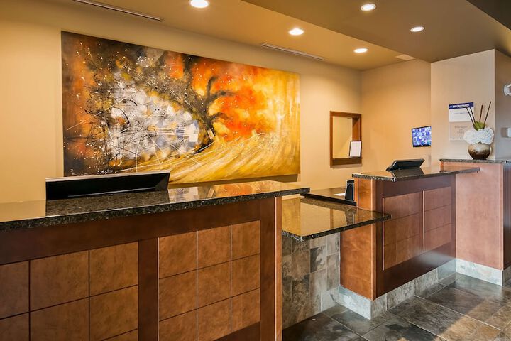 Hotel Interior 7 of 54