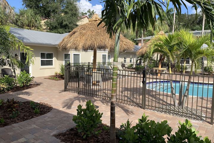 Twin Palms at Siesta
