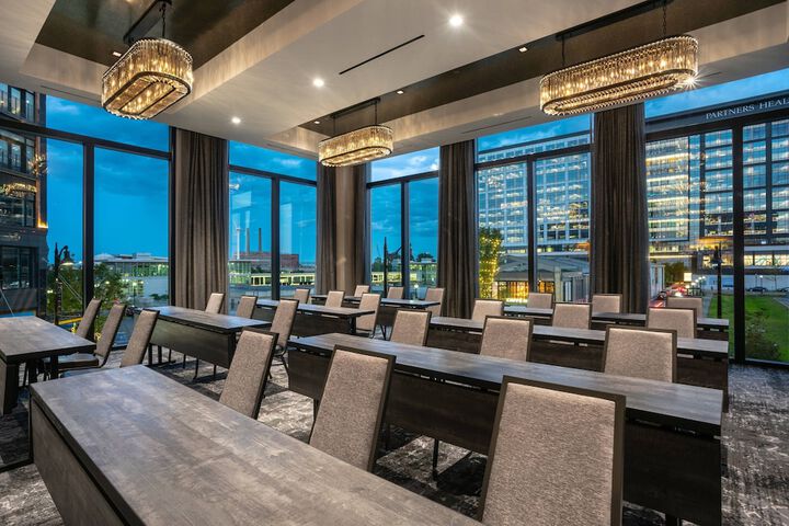 The Row Hotel at Assembly Row Autograph Collection