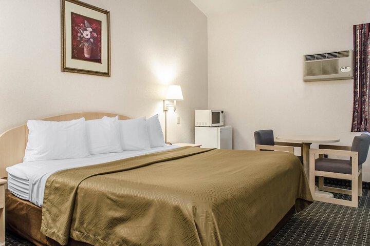 Room 20 of 27